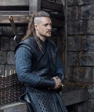 Seven-Kings-Must-Die-Uhtred-Ragnarson-Leathe- Vest-Outfit