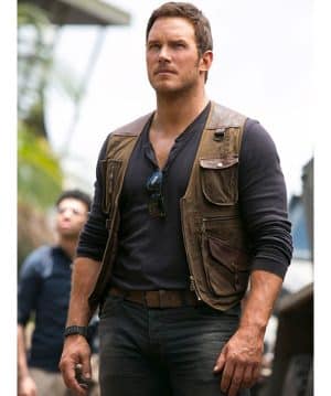 jurassic-world-chris-pratt-owen-grady-brown-vest