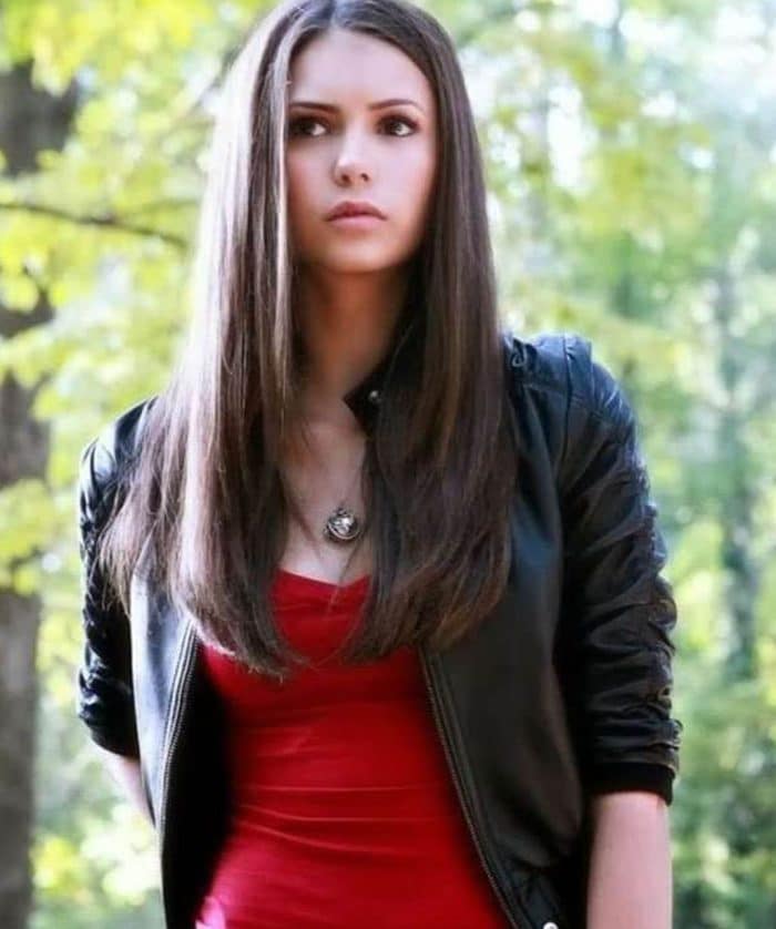 ELENA-GILBERT-THE-VAMPIRE-DIARIES-JACKET